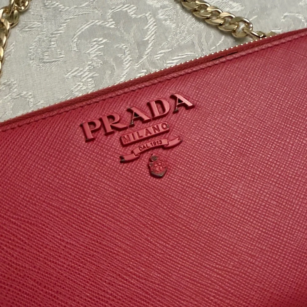 Prada Saffiano Leather Wallet💕